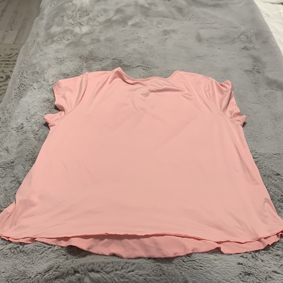 Pink top - Picture 4 of 4